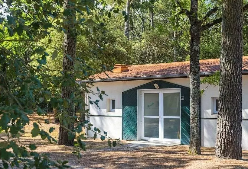 Lomakeskus Azureva Longeville Sur Mer