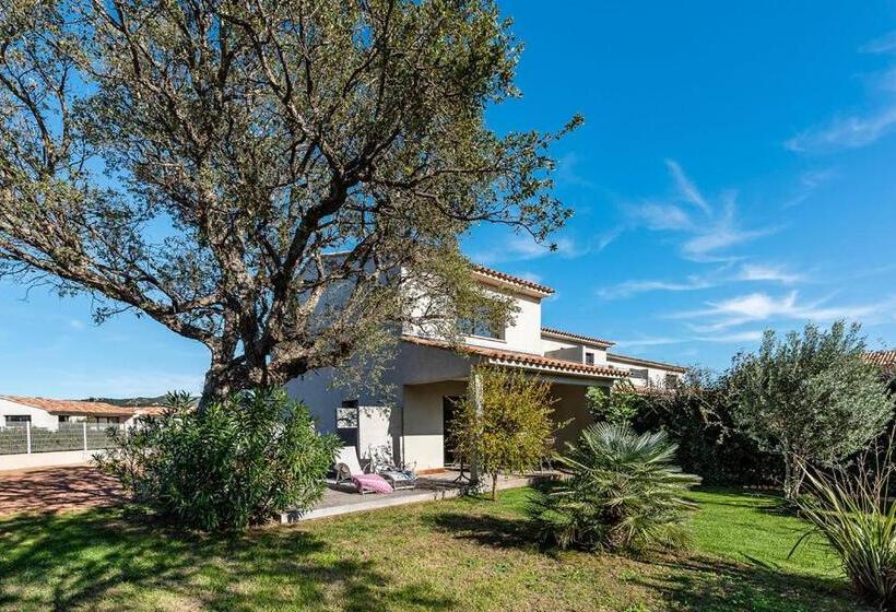 Calarossa Bay Resort