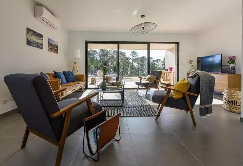 Calarossa Bay Resort