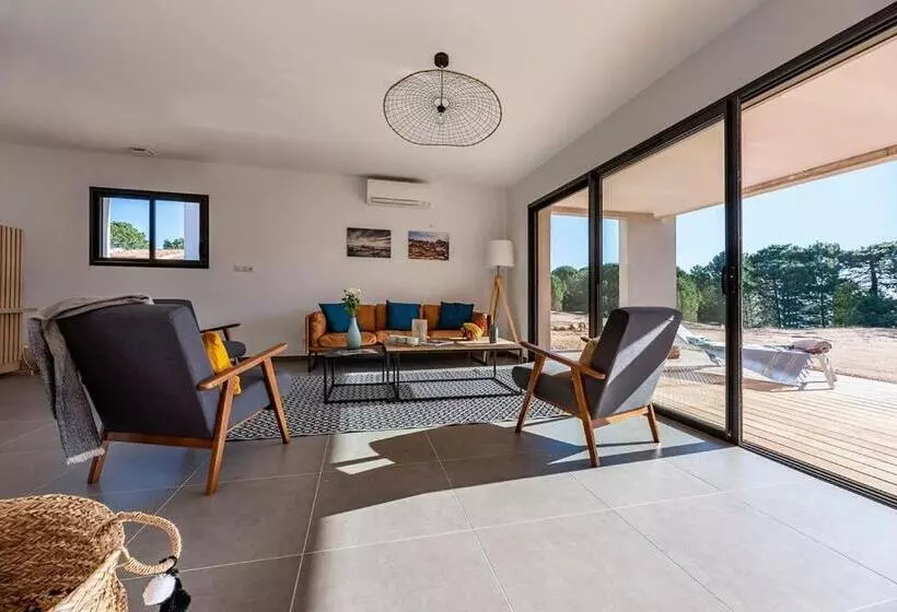 Calarossa Bay Resort