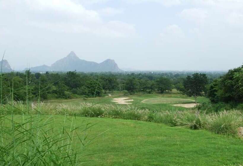 בית מלון כפרי Sawang Resort Golf Club And