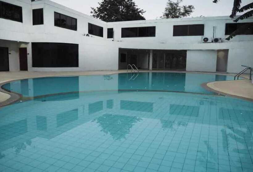 בית מלון כפרי Sawang Resort Golf Club And