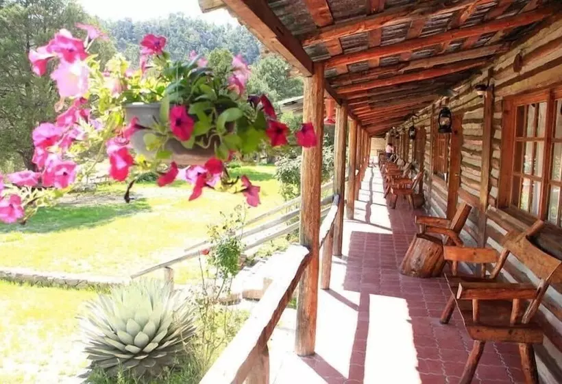 Hotelli Sierra Lodge Cusarare