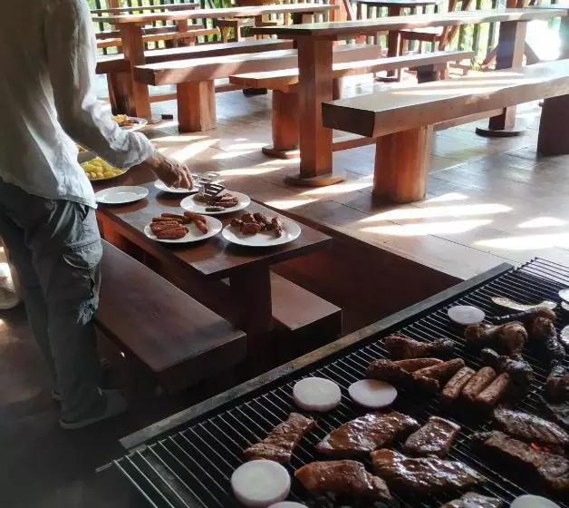 Hotelli Sinharaja Forest Gate