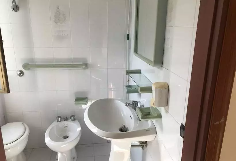 ペンション Affittacamere Locri