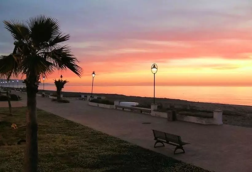 ペンション Affittacamere Locri