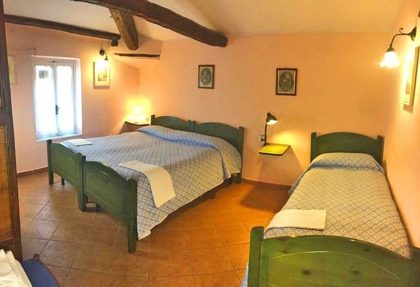 بنسيون Albergo Locanda Borgo Antico