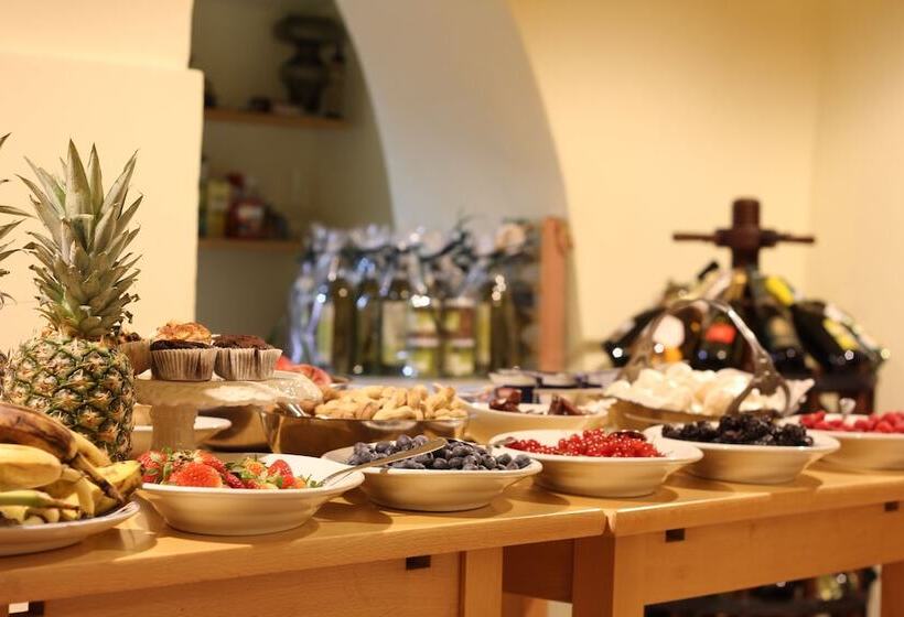 بنسيون Albergo Locanda Borgo Antico