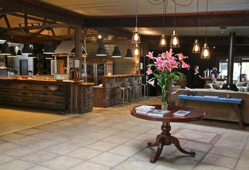 Pensão One Paddock Currency Creek Winery Villas