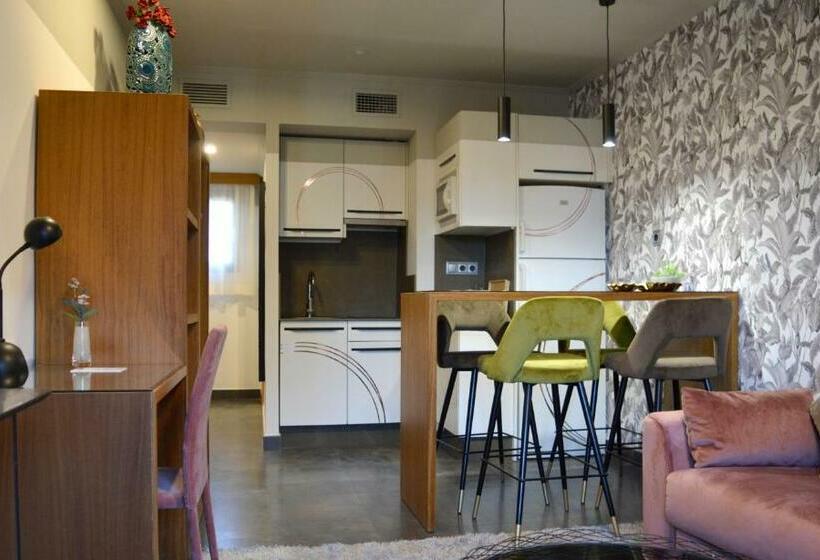 On Suites Sevilla Apartments Designed For Adults