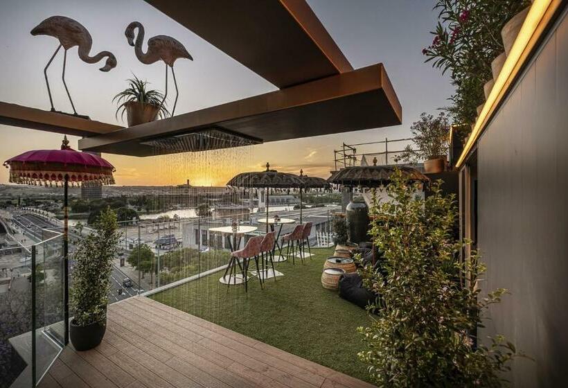 On Suites Sevilla Apartments Designed For Adults