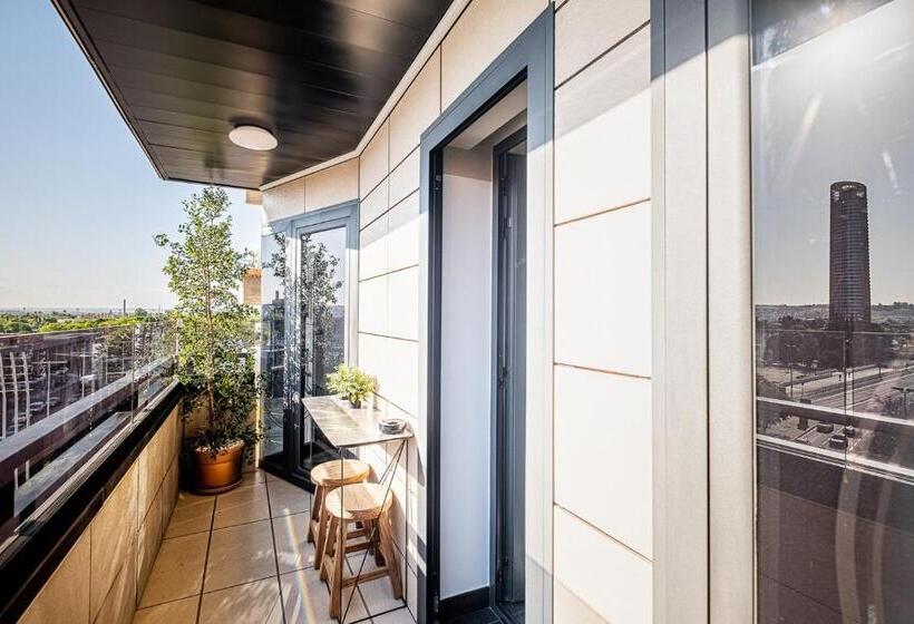 On Suites Sevilla Apartments Designed For Adults