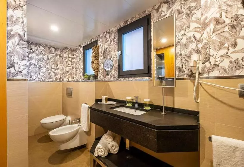 On Suites Sevilla Apartments Designed For Adults