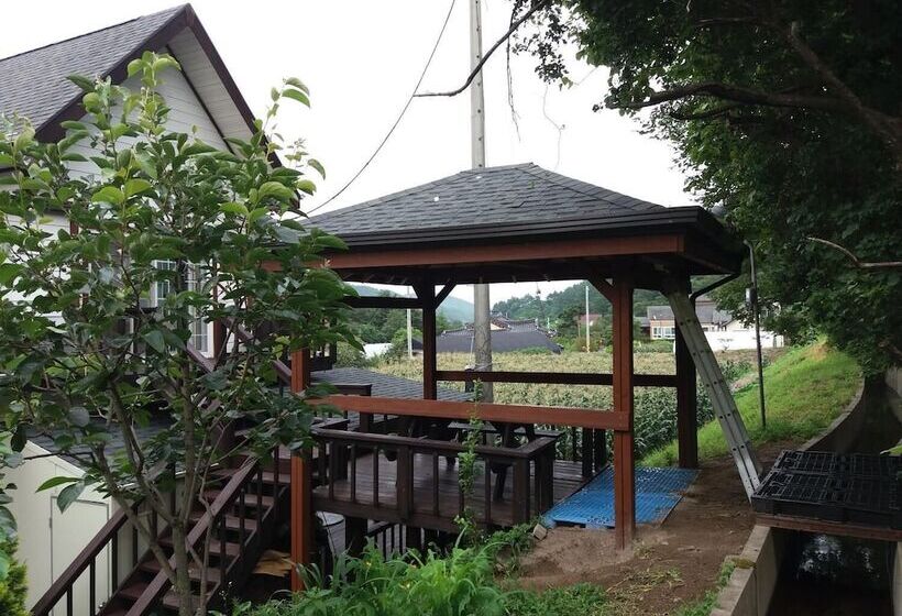 ホテル Izmir Pension