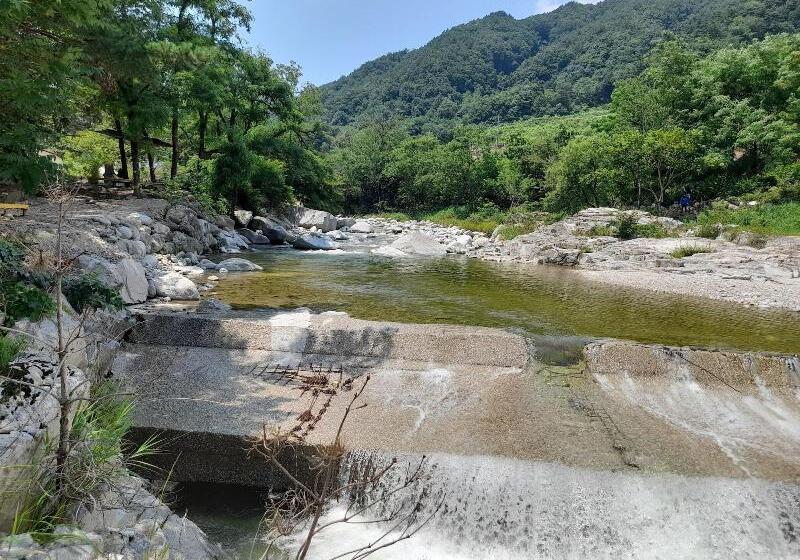 ホテル Izmir Pension