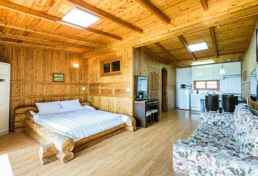 Hotel Longbeach Pension