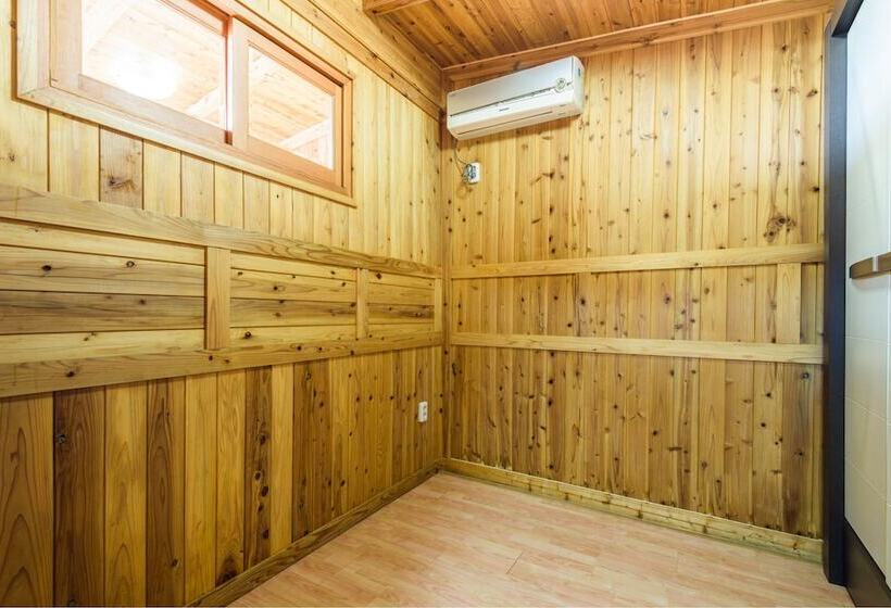 Hotel Longbeach Pension