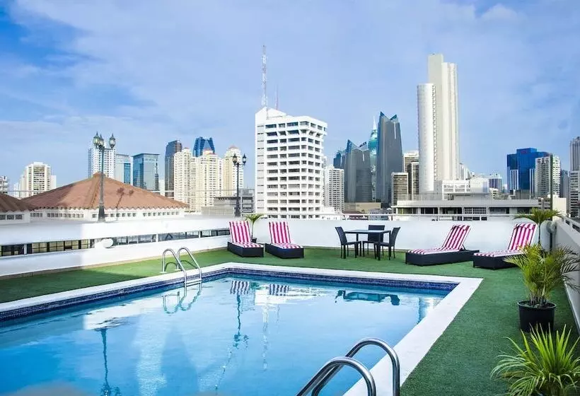 Aparthotel Sevilla Suites