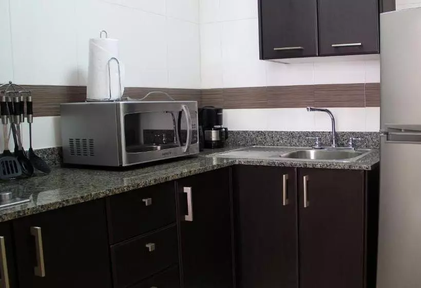 Aparthotel Sevilla Suites