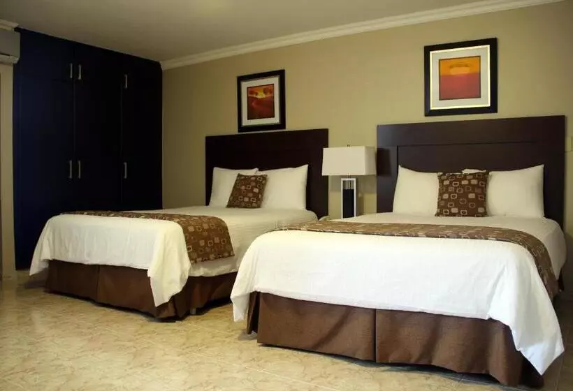 Aparthotel Sevilla Suites
