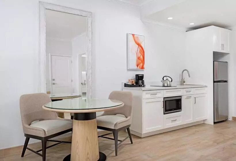 هتل Alexandra Resort  All Inclusive