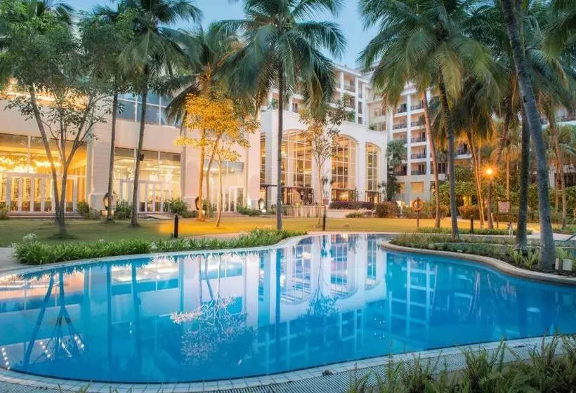 Отель Bangi Resort