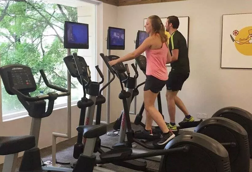 Отель Bangi Resort