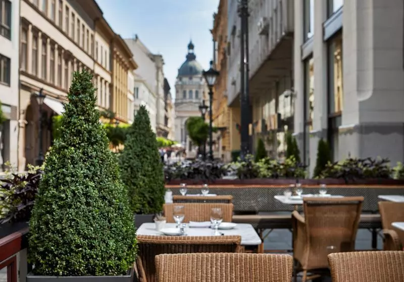 Four Seasons Hotel Gresham Palace Budapest