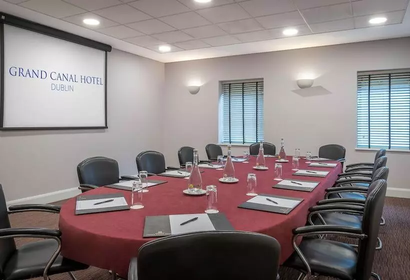 בית מלון כפרי Grand Canal