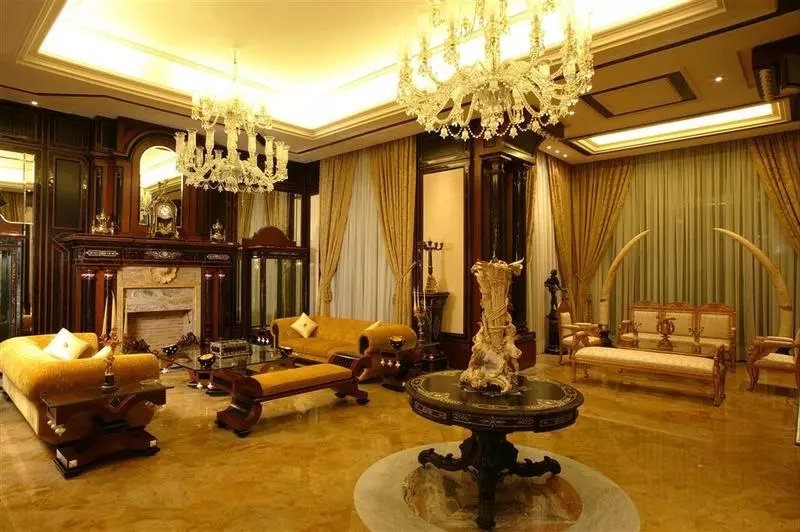 Grand Hills Hotel & Spa