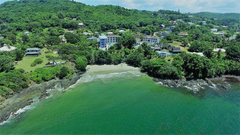 هتل Half Moon Blue