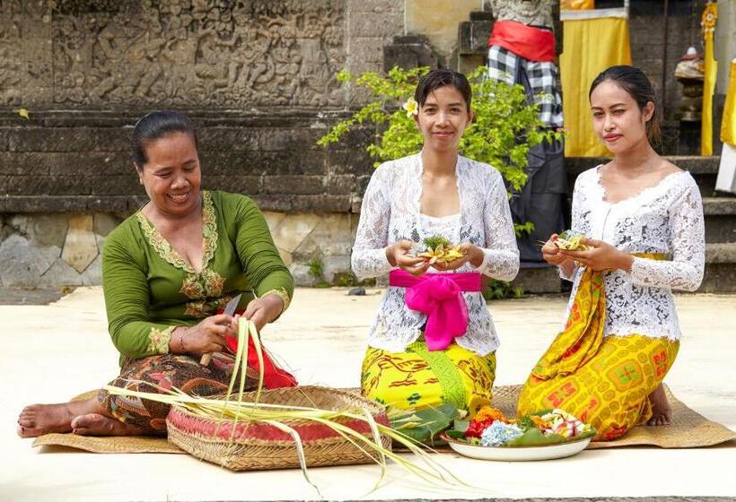 호텔 Puri Bagus Lovina