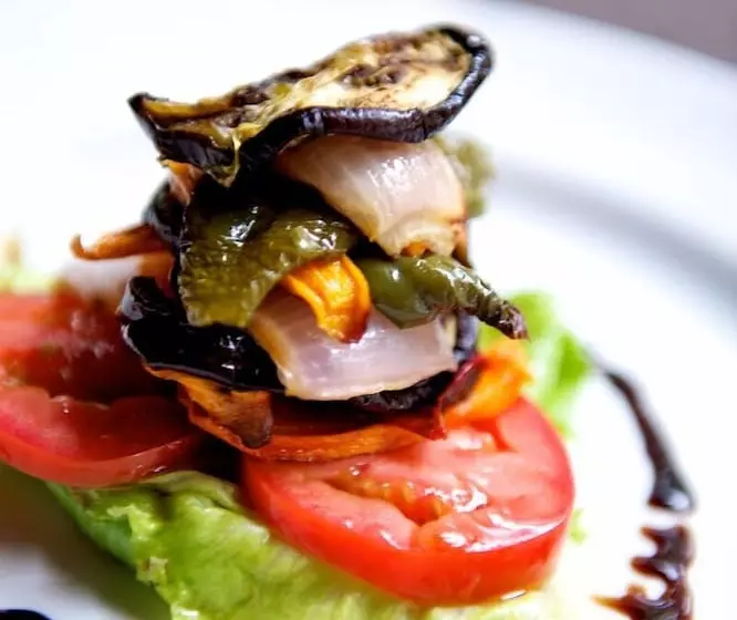 هتل Samburu Intrepids Tented Camp