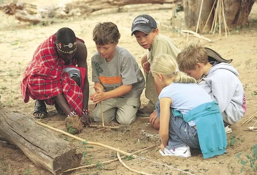هتل Samburu Intrepids Tented Camp