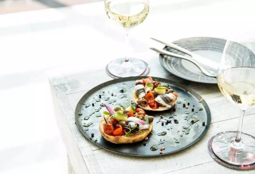 Отель Sheraton Pretoria