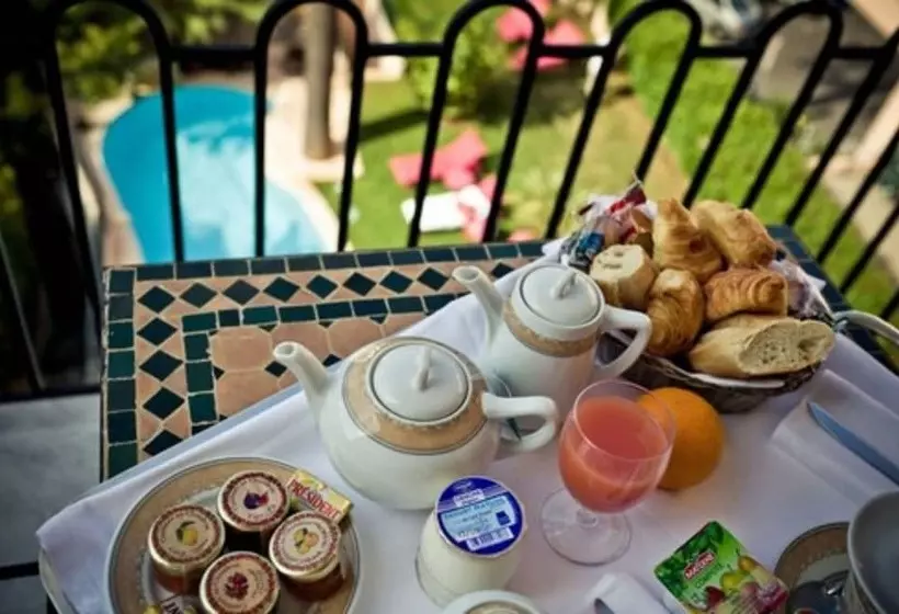 בית מלון כפרי Sun Riviera