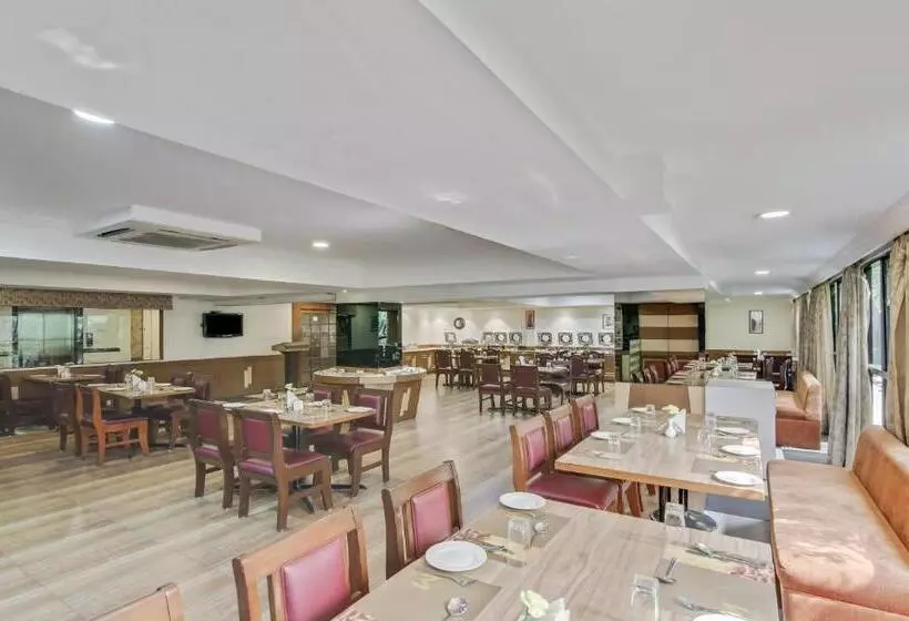 酒店 Monarch Brigade Road