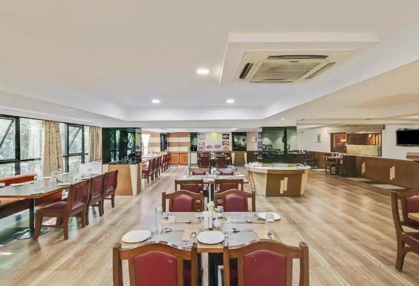 酒店 Monarch Brigade Road