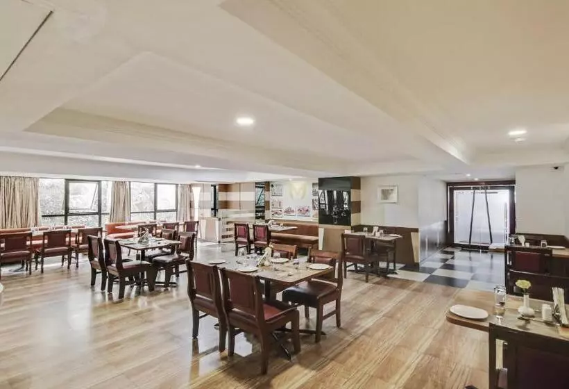 酒店 Monarch Brigade Road