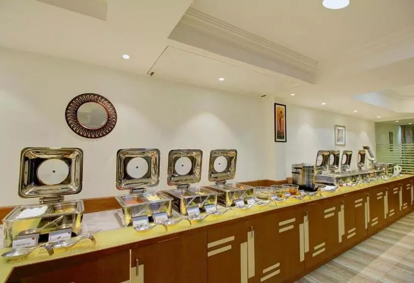 酒店 Monarch Brigade Road