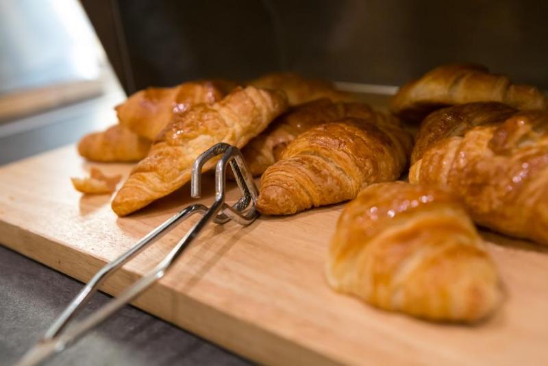 هتل Sleep & Go Menen