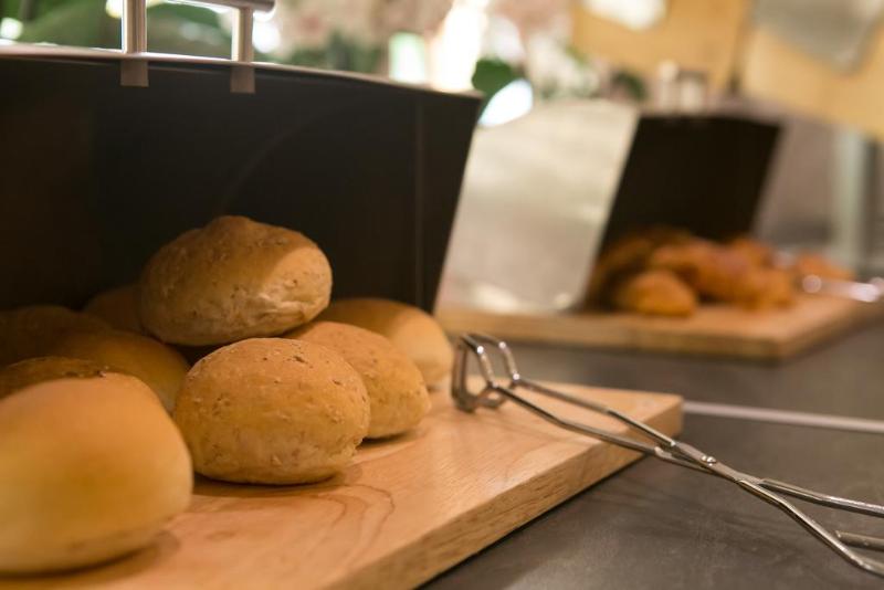 هتل Sleep & Go Menen