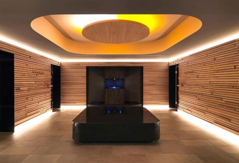 Interalpen Hotel Tyrol