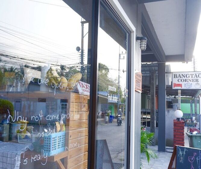 ホテル Bangtao Corner