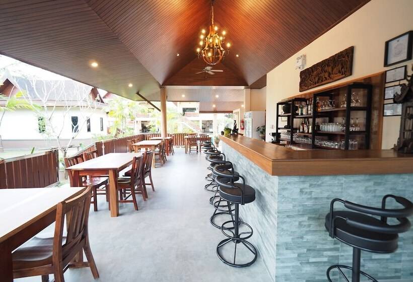 בית מלון כפרי Chanapha Residence