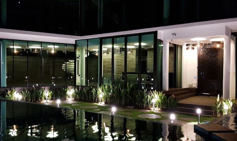 هتل Hermitage Boutique House