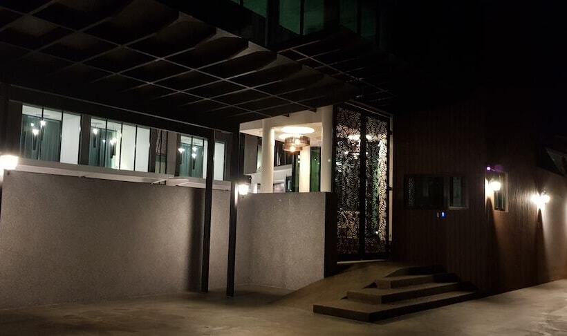 هتل Hermitage Boutique House