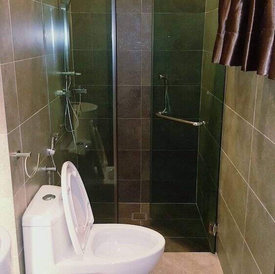 هتل Hermitage Boutique House