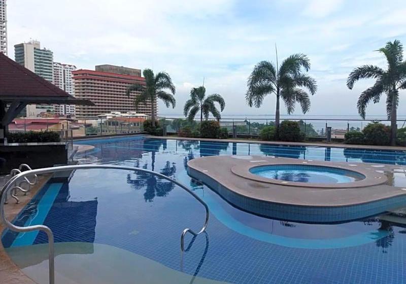 Отель Malate Bayview Mansion City View