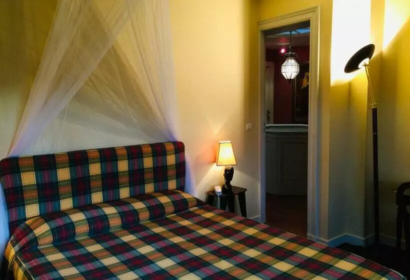 Aamiaismajoitus (B&B) Château Maucaillou